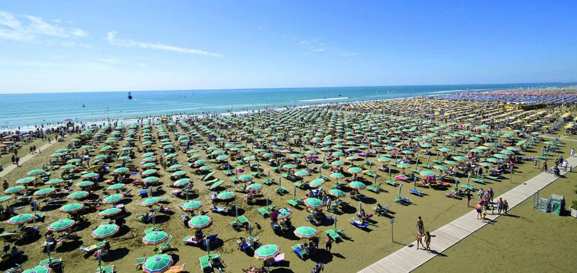 Spacious And Bright Flat With Swimming Pool - Beahost Bibione